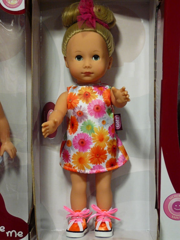 Кукла Миа блондинка с голубыми глазами  